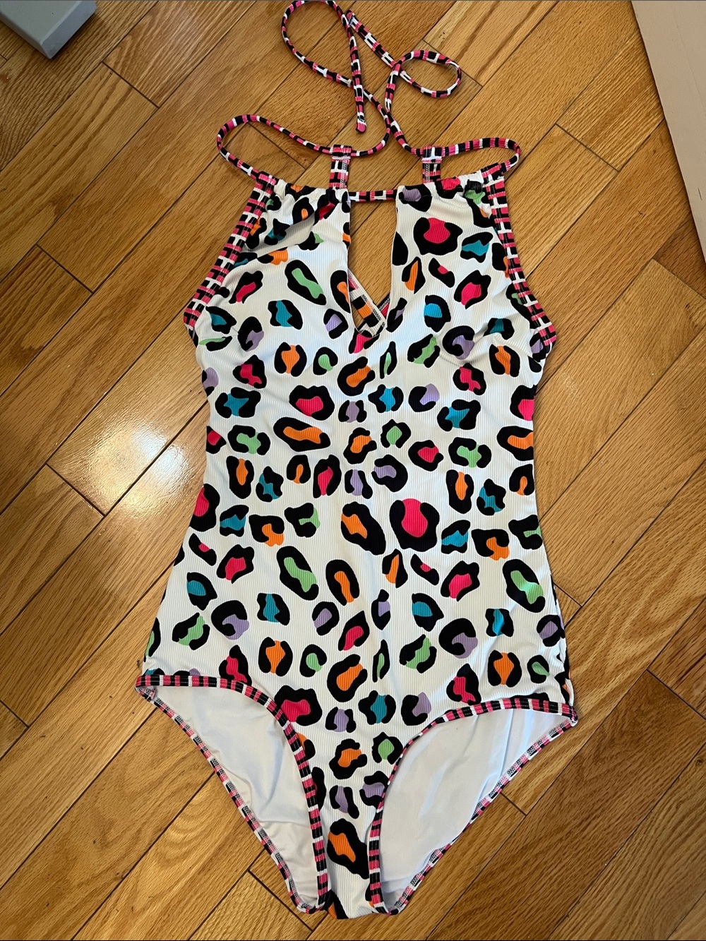 Cupshe Multicolor Leopard-Print One-Piece Swimsuit Size Small